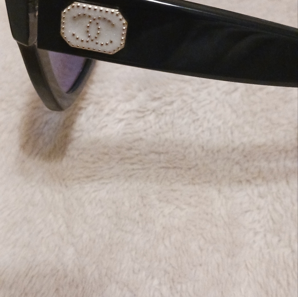 Chanel Square Sunglasses - Picture 5 of 7